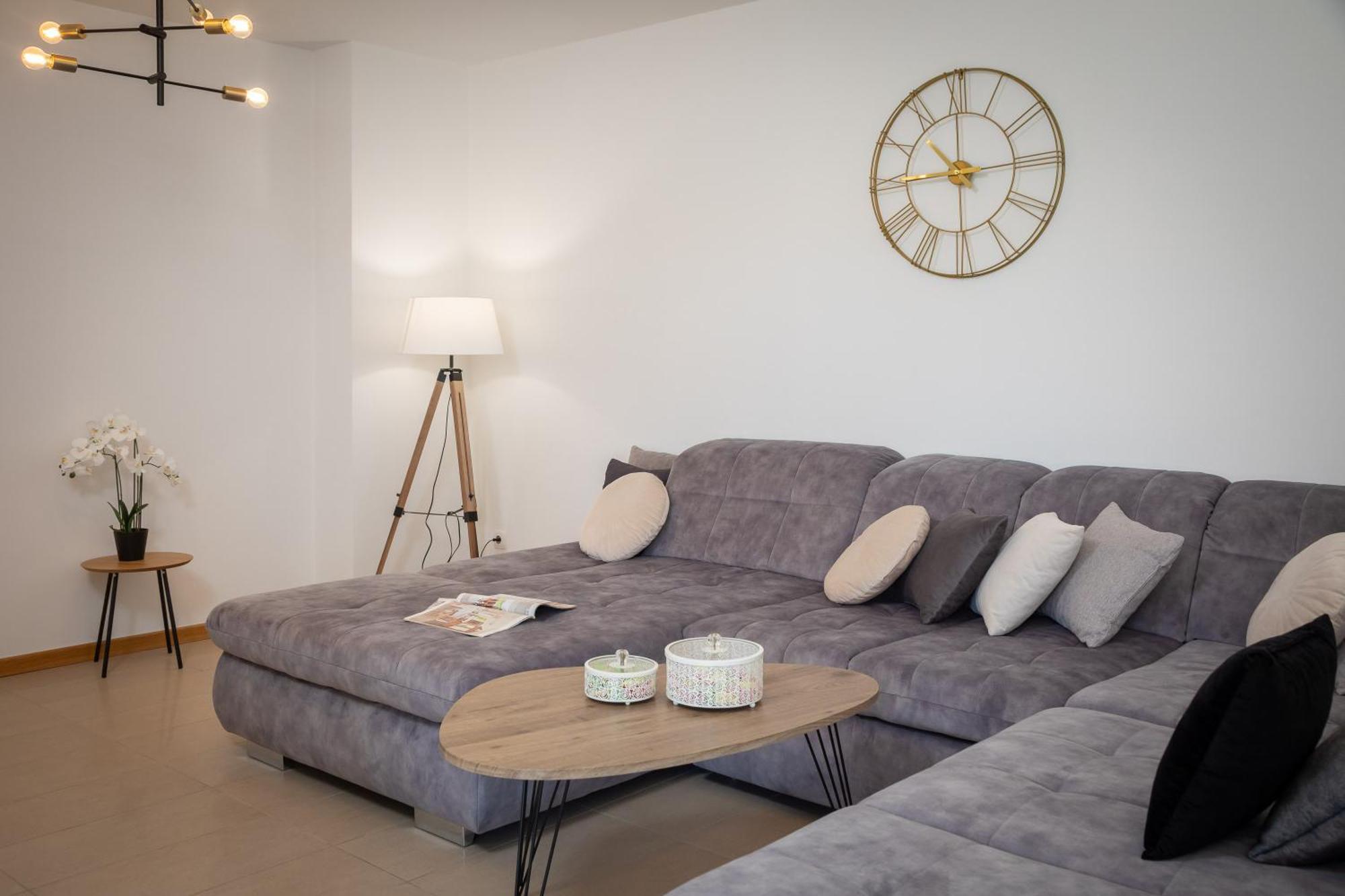 Apartment Lasta - Private Parking X2 *
